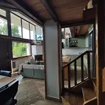 Herme's Hut * Παύλιανη